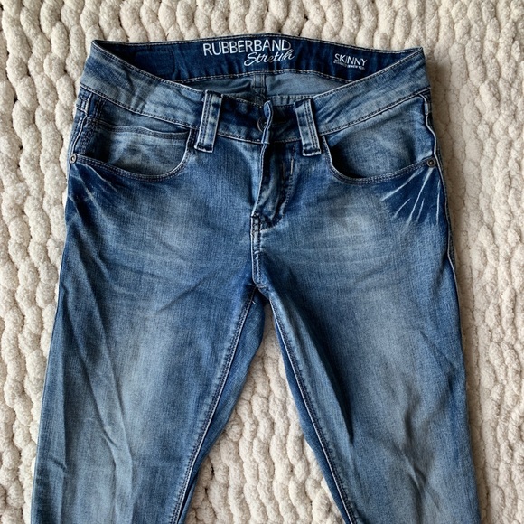 Light Wash Stretchy Jeans - Picture 2 of 4